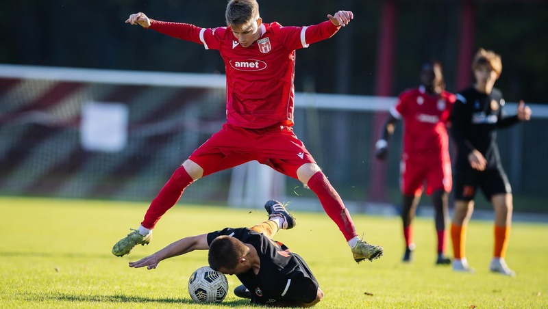 2 футбольные команды региона заняли призовые места в Третьей лиге