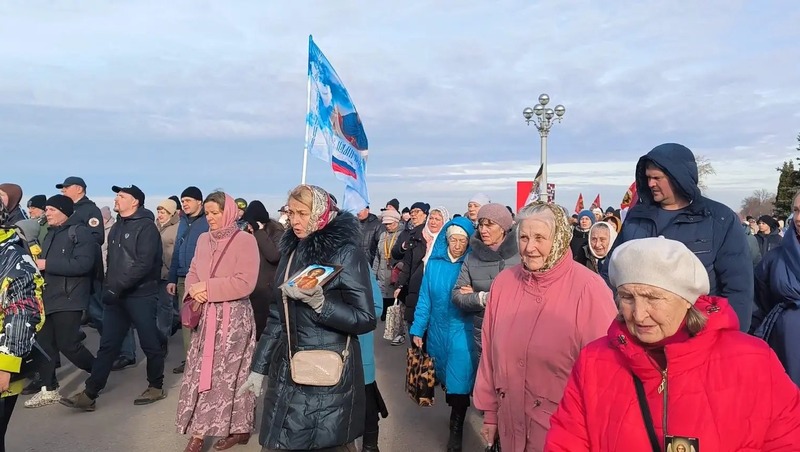 Более 100 православных верующих приняли участие в Крестном ходе в Самаре
