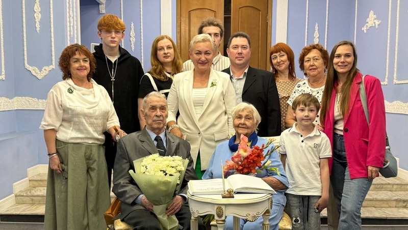 С 75-летием семейной жизни поздравили супругов Гавриловых в Нижнем Новгороде