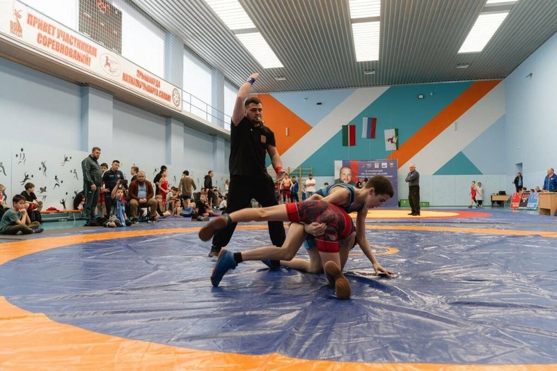Турнир по вольной борьбе в Алексеевском объединил 100 спортсменов из Татарстана