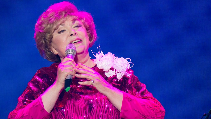 Александр Беглов поздравил Эдиту Пьеху с 88-летием