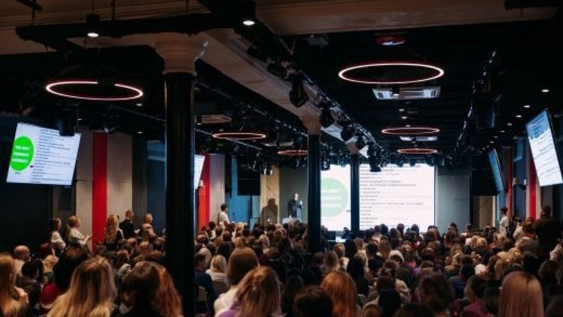 Около 2 тыс. человек приняли участие в бизнес-форуме в Екатеринбурге