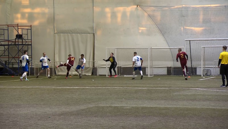 Международный турнир по мини-футболу памяти пожарных стартовал в Петербурге