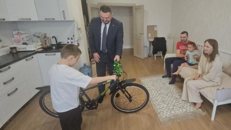 Министр финансов Челябинской области исполнил новогоднюю мечту 8-летнего южноуральца