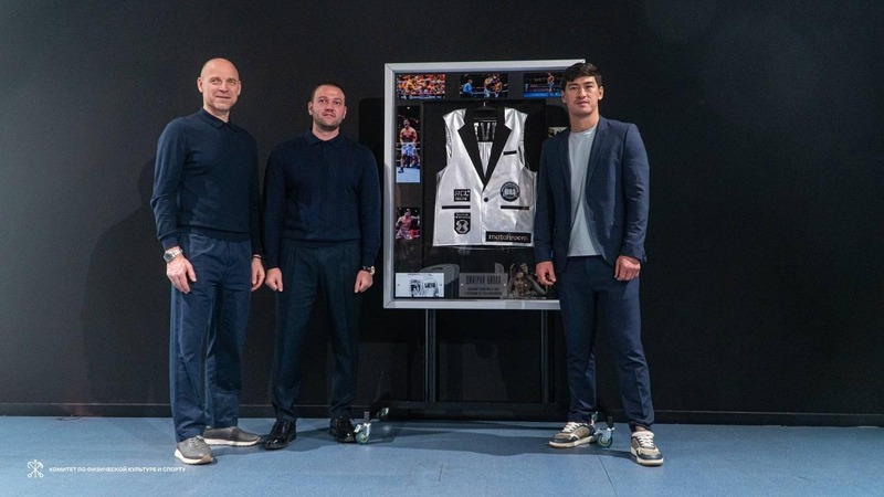 В Петербурге открылась выставка спортивных трофеев боксёра Дмитрия Бивола