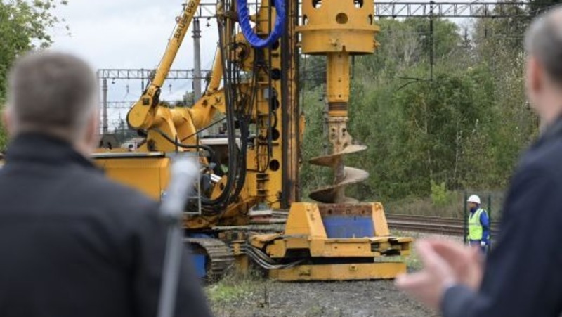 Паслер дал старт строительству путепровода на трассе Екатеринбург — Курган