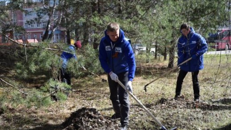 Паслер утвердил 22 меры поддержки волонтёров Свердловской области
