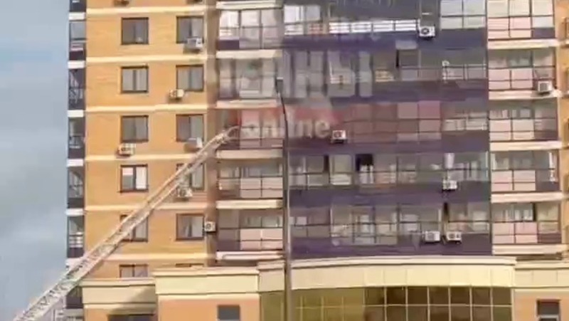Квартира загорелась на пр. Вахитова в Челнах