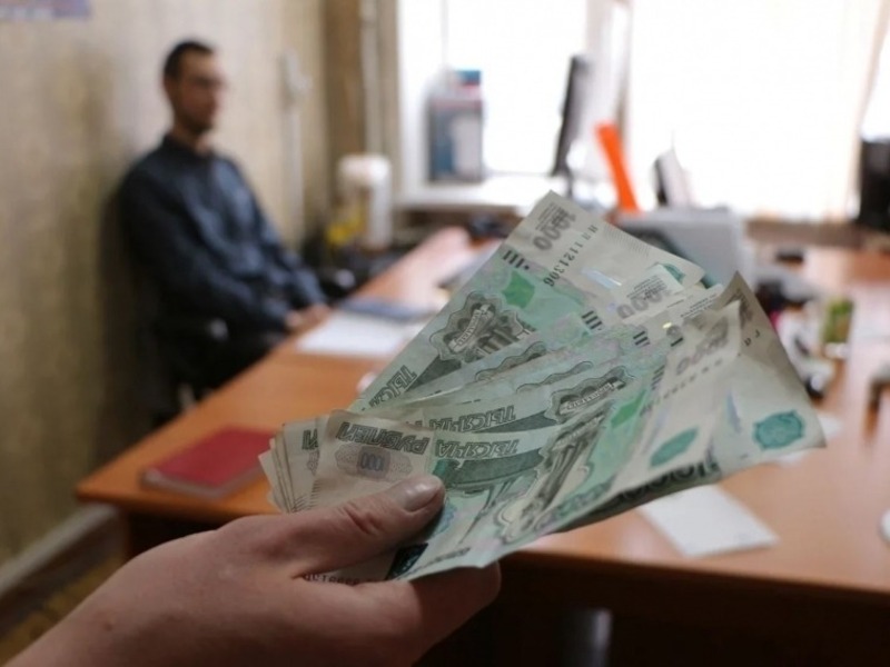 В Омске заведующий стоматологическим отделением пошел под суд за мошенничество