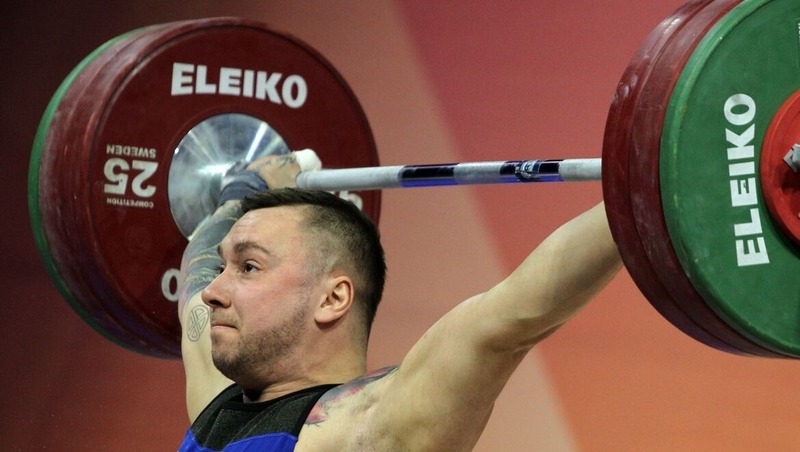 Елабужские студенты заняли первое место на Первенстве РТ по пауэрлифтингу