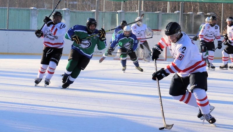 Турнир по хоккею «Северное сияние» состоялся в Усть-Омчуге