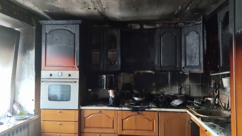 Пожарные спасли инвалида из горящей квартиры в Альметьевске