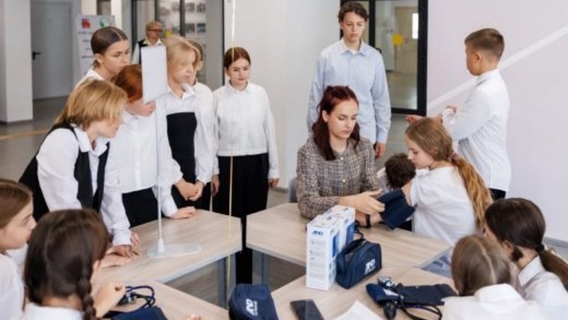 Медицинские классы с современным оборудованием открыли в гимназии Екатеринбурга