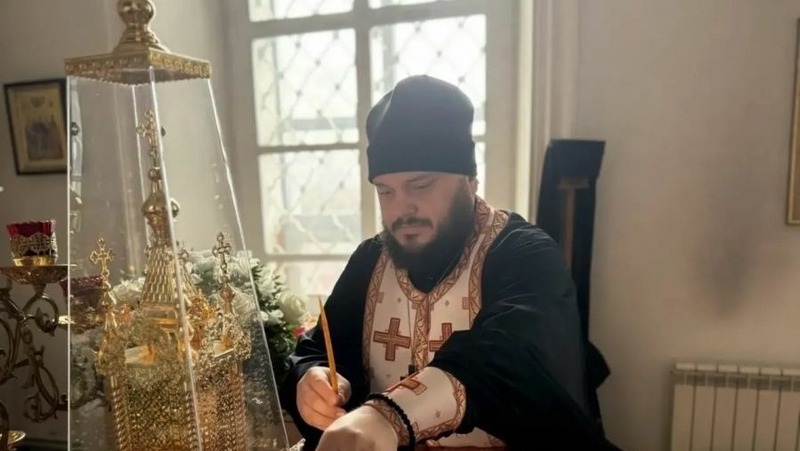 Благодатный огонь доставили в Спасский собор Елабуги