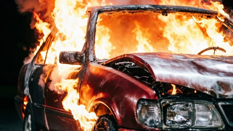 Магаданцы сожгли несколько машин по заказу из интернета