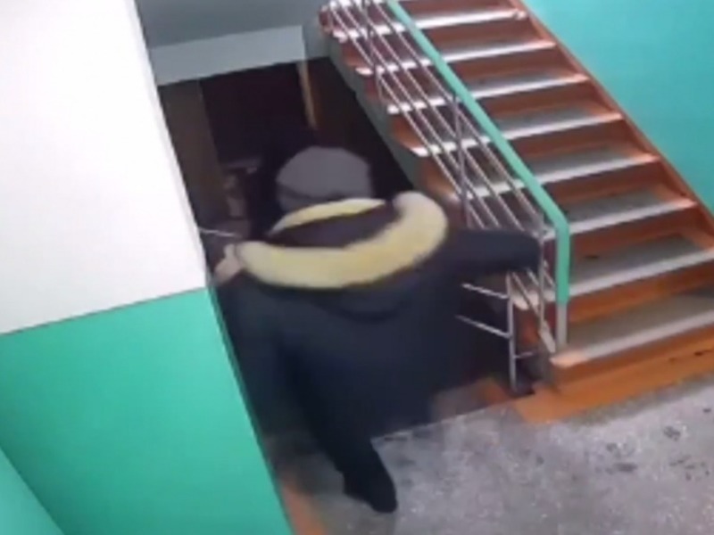 Омич попал в больницу после конфликта с соседом