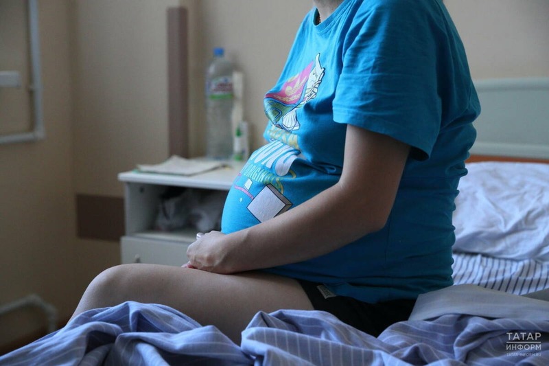 Около 125 тыс. рублей составит размер пособия по беременности в 2026 году