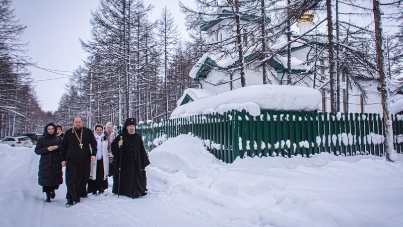 Божественную литургию провели в храме Рождества Христова в пос. Уптар