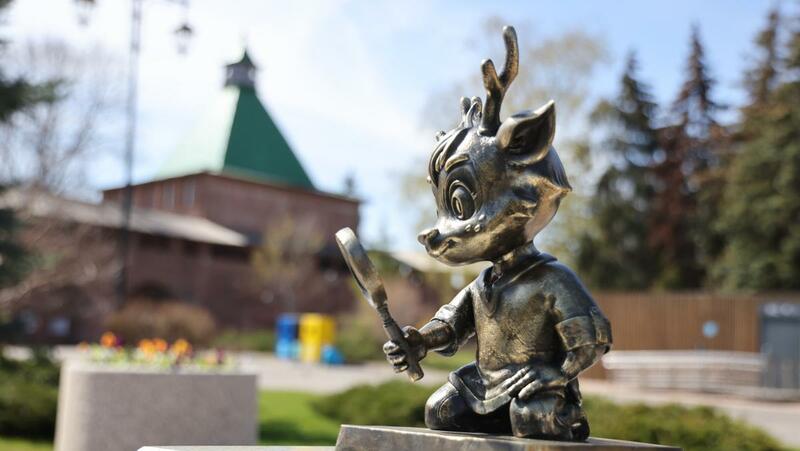 Дятел Гор и олененок Нино поселились в Нижегородском кремле