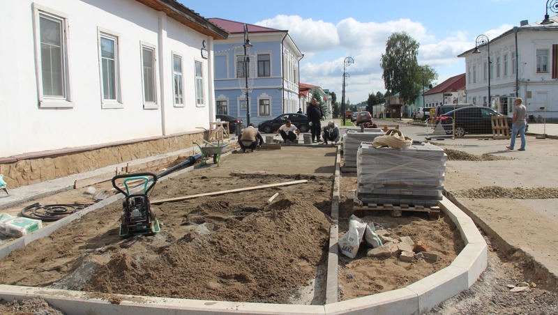 25 дворов благоустроят в Елабужском районе до конца года