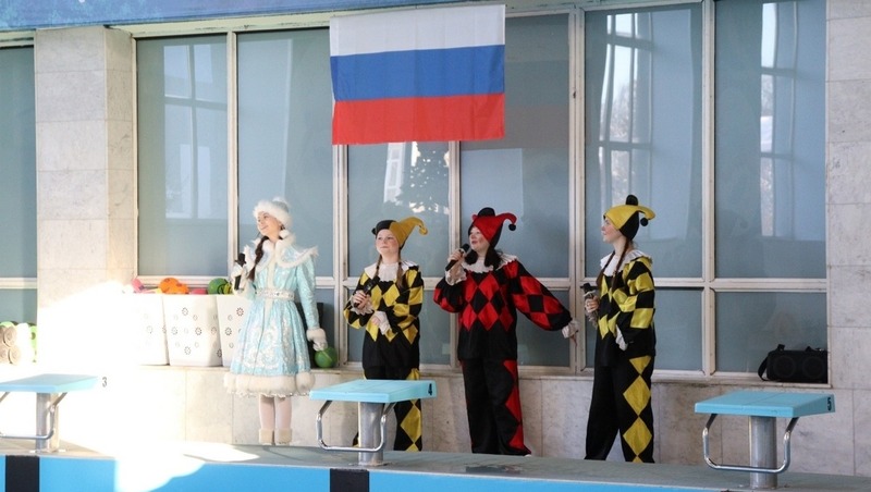 Более 60 человек приняли участие в разминке «Ёлка на воде» в Рязани