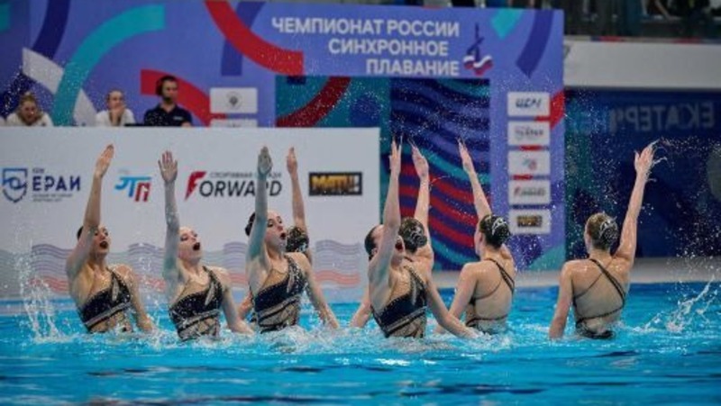 Более 300 спортсменов примут участие в чемпионате УрФО по синхронному плаванию