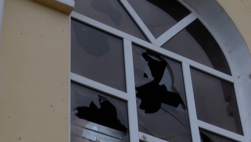 Полиция задержала подростков после поджога в бывшем ресторане в Челнах