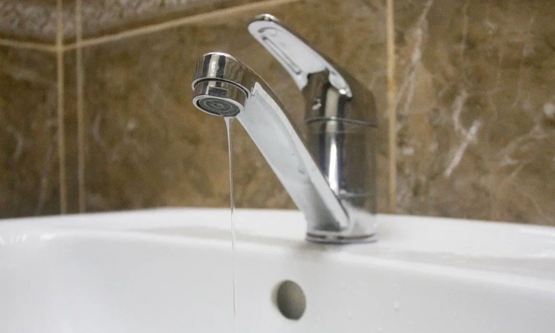 В домах Авиастроительного района на сутки отключат воду