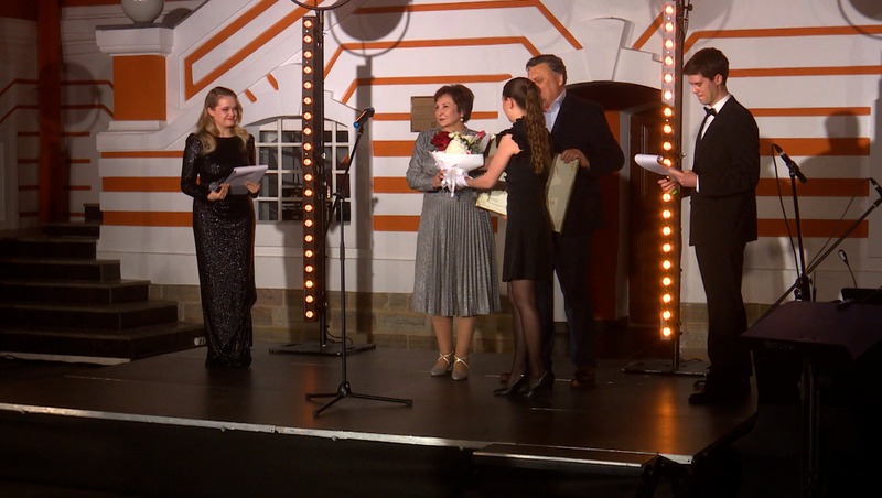 Лучших медиков наградили на первом национальном балу врачей в Петербурге