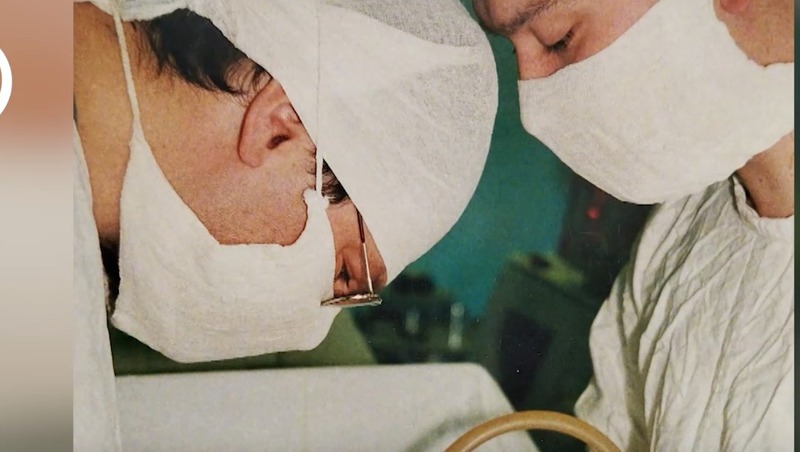 Память хирурга Юрия Мансурова почтили в Екатеринбурге в день его 60-летия