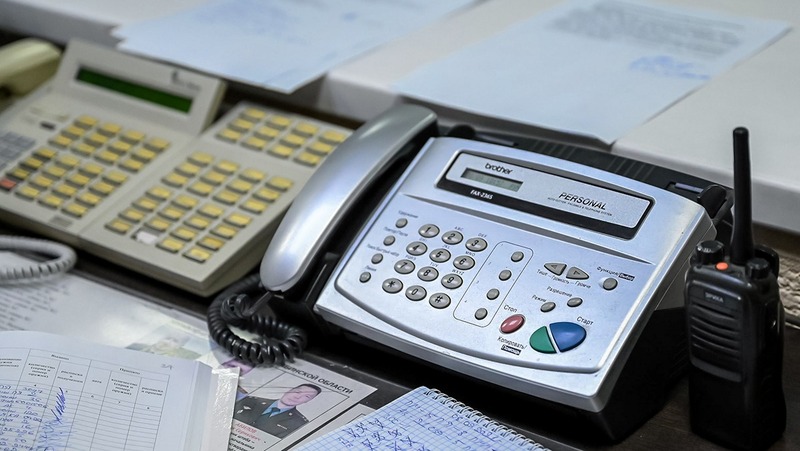 Горячую линию для родных пассажиров сошедшего с рельсов поезда открыли в РЖД