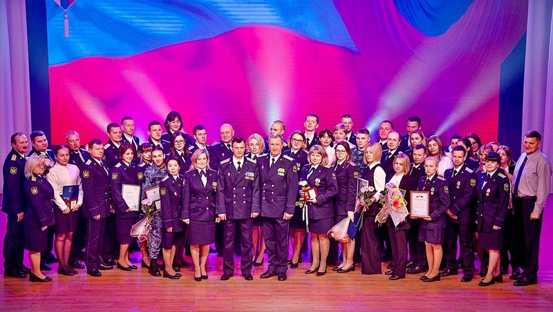 Судебные приставы Магаданской области отметили профессиональный праздник