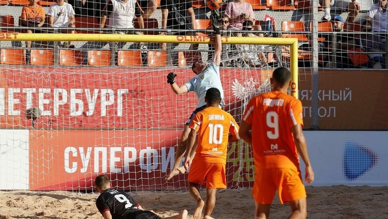 Девять игроков петербургского пляжного «Кристалла» претендуют на звание лучшего футболиста мира