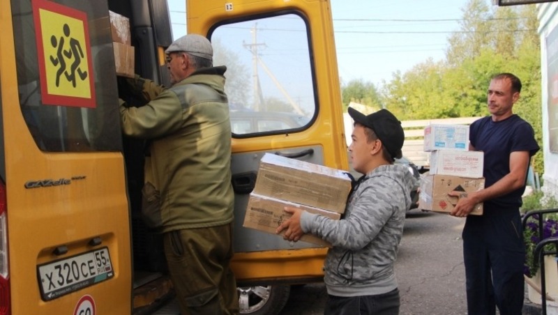 Исилькульцы отправили очередную партию гуманитарной помощи