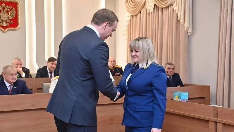 Малков вручил награды лучшим сотрудникам прокуратуры Рязанской области