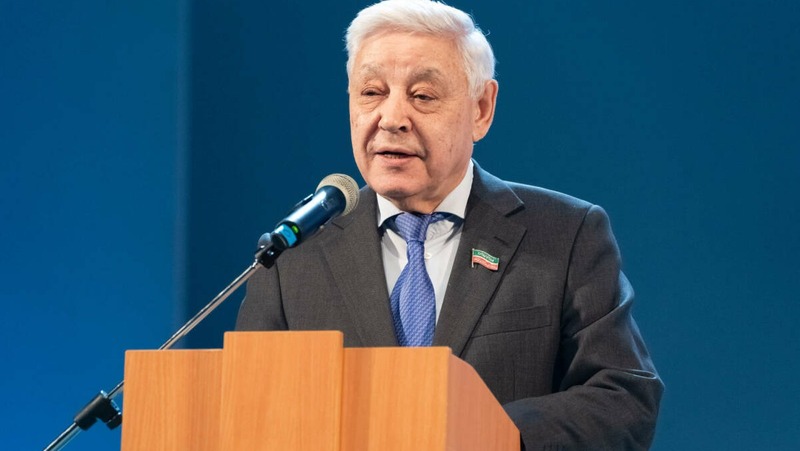 Мухаметшин: Власти РТ уделяют особое внимание работе с молодежью
