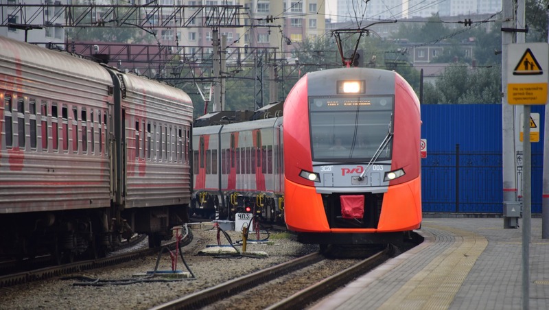 Дополнительные пригородные поезда будут курсировать с 11 апреля в Свердловской области