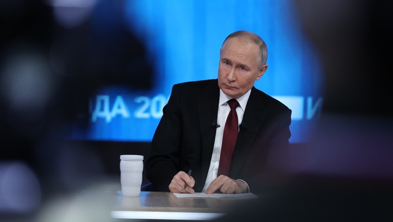 Путин пообщается с иностранными журналистами перед ПМЭФ-2025