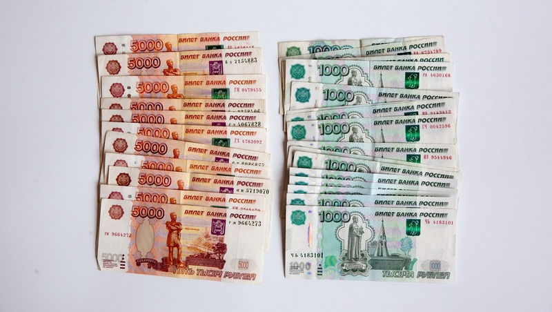 Петербург занял 8 место в рейтинге регионов России по доходам жителей