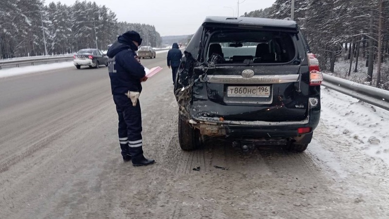 5 автомобилей столкнулись на трассе «Пермь-Екатеринбург»