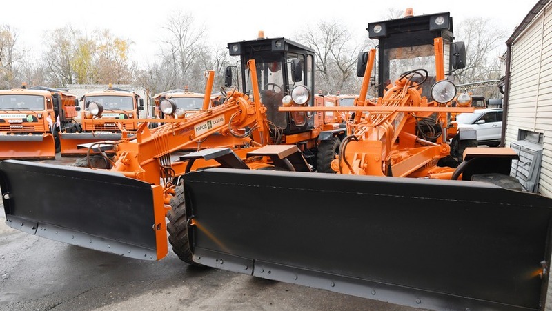 Около 600 единиц снегоуборочной техники подготовлены к зиме в Казани