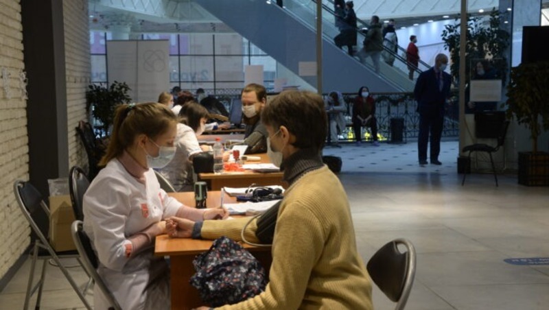 Более 1,5 млн свердловцев привились от гриппа с начала прививочной кампании