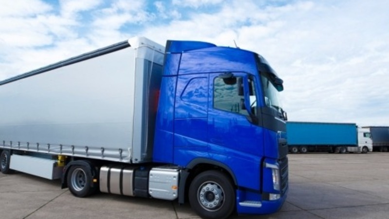 В Омске разрабатывают меры по ограничению движения по городу грузовых автомобилей