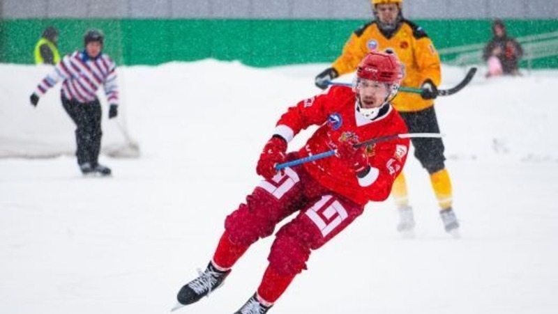 Д. Паслер пожелал «Уральскому трубнику» удачи на чемпионате России по хоккею с мячом