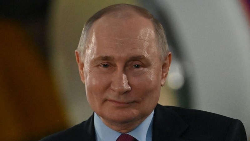 Путин присвоил почётные звания двум челябинцам