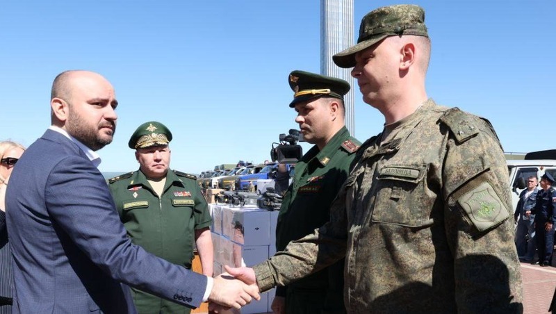 Самарская область передала спецтехнику и оборудование в зону СВО