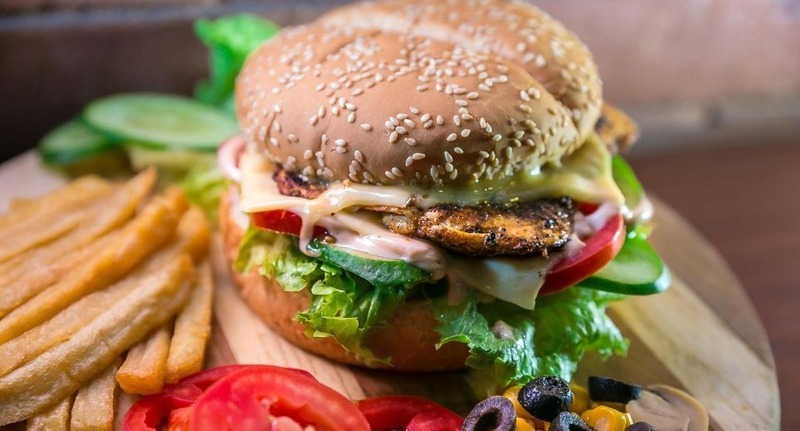 В России средний чек на фастфуд превысил 600 рублей