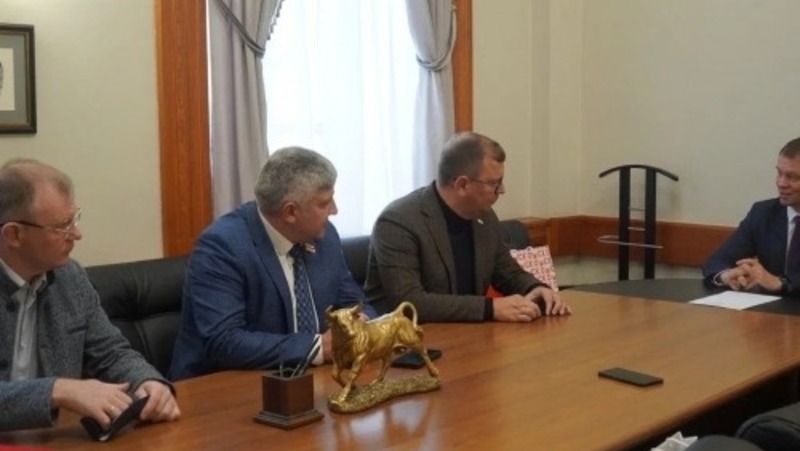 Зампред горсовета Сахань провел рабочую встречу в Перми 