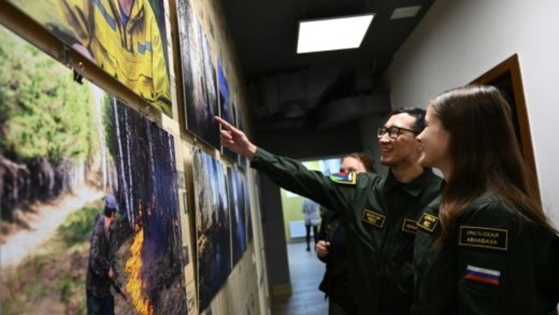 Фотовыставка о работе уральских лесных пожарных открылась в Екатеринбурге