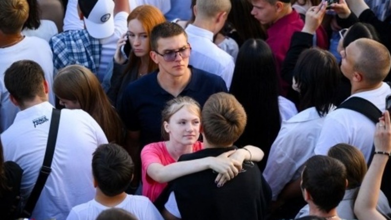 «Медлячок» объединил тысячи омичей на Соборной площади